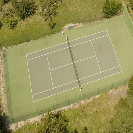 French With Pool & Games Holiday home Damiatte