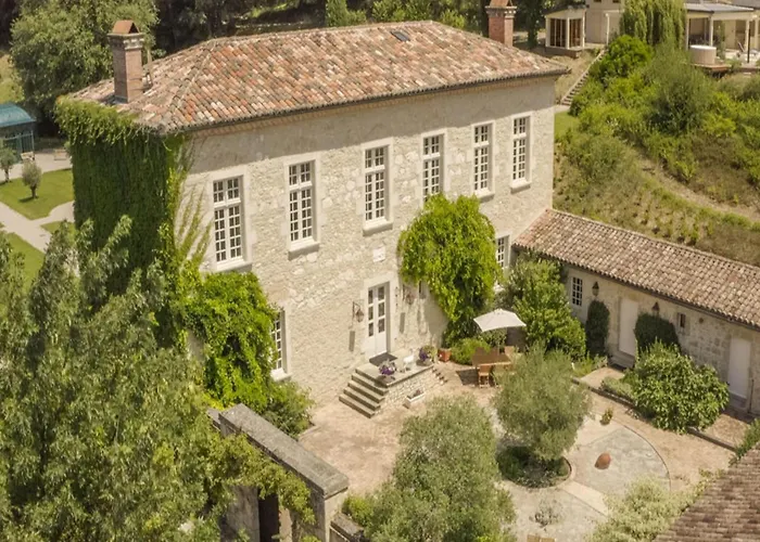 French With Pool & Games Holiday home Damiatte