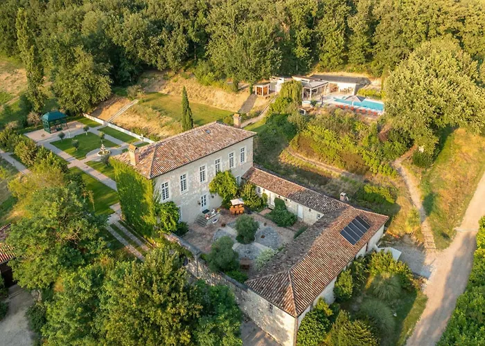 Holiday home French With Pool & Games